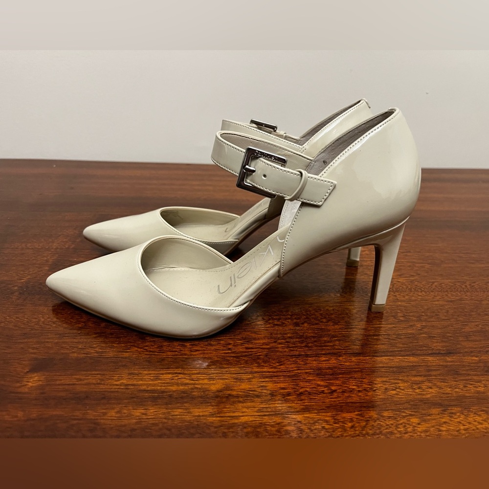 Calvin Klein NEVER WORN D’Orsay Heels Size 7